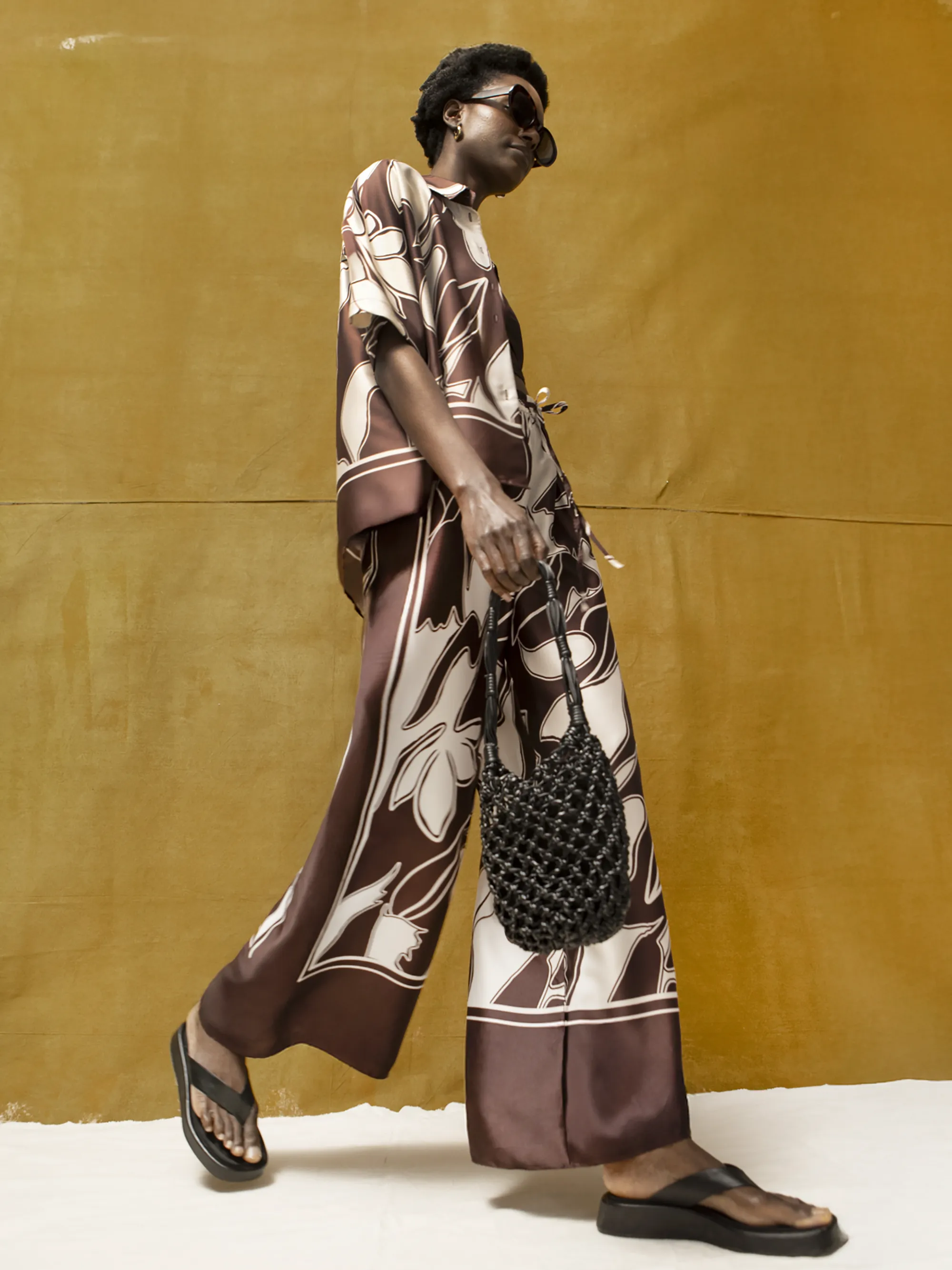 Petite Brown Swirl Border Print Trouser