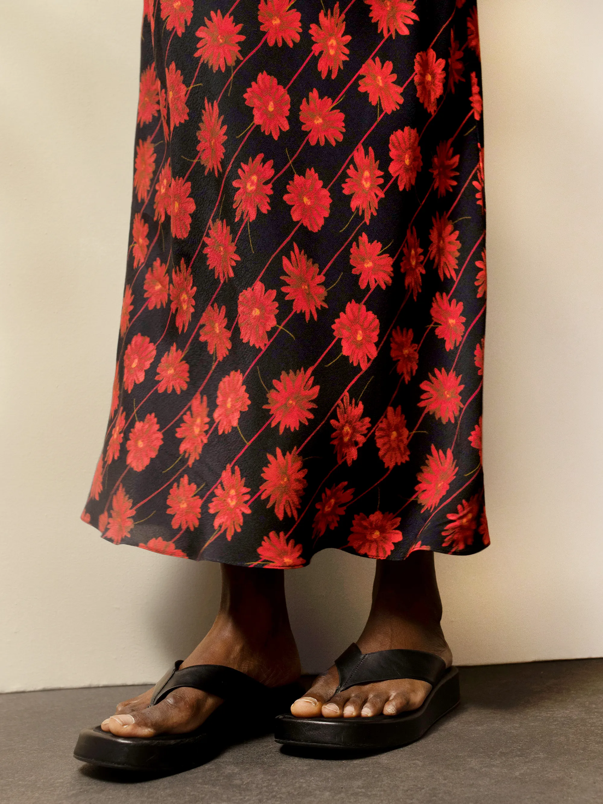Petite Red Daisy-Print Striped Bias-Cut Skirt